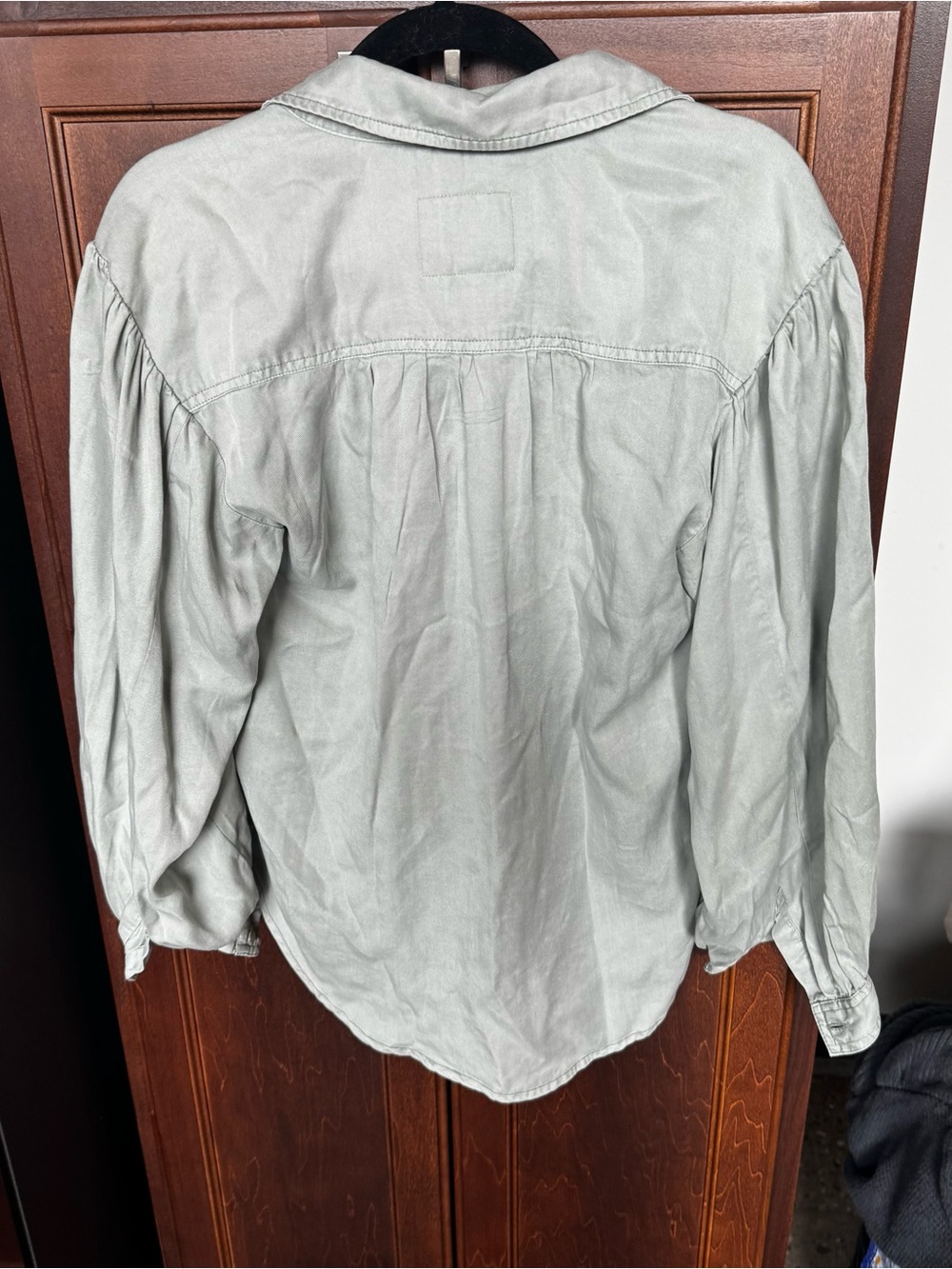 Rails Soren Tencel Lyocell Button Down Shirt Blue Denim Drape XS EUC - Picture 7 of 15